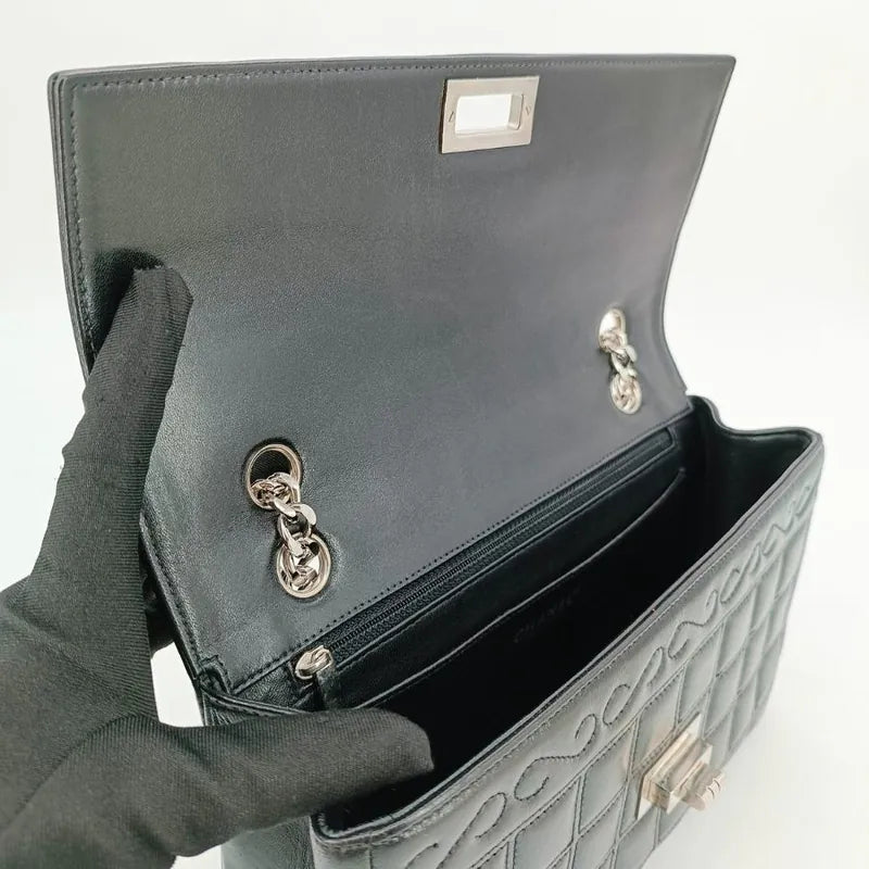 c505-chanel-vintage-black-lambskin-checked-255-flap-bag