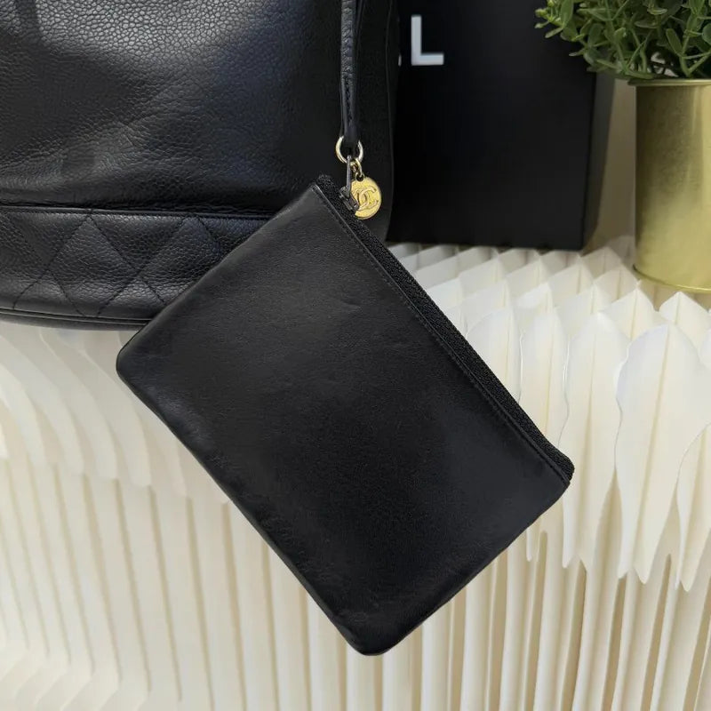 jw458-chanel-vintage-black-caviar-leather-bucket-bag