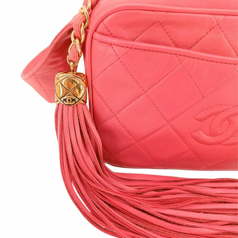 ju999-chanel-vintage-coral-lambskin-tassel-camera-bag