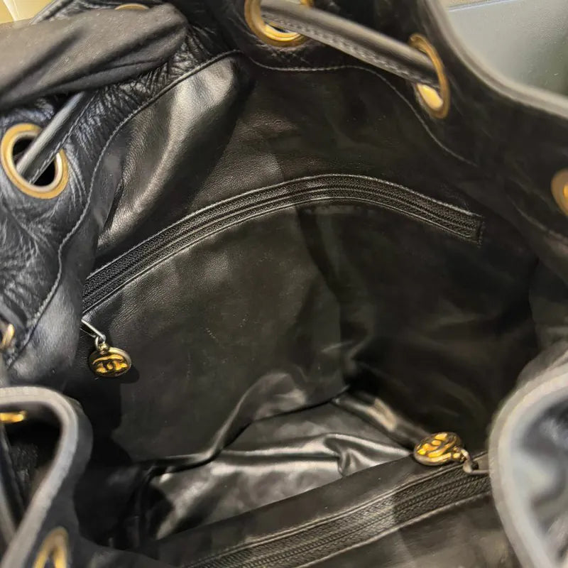 jw458-chanel-vintage-black-caviar-leather-bucket-bag