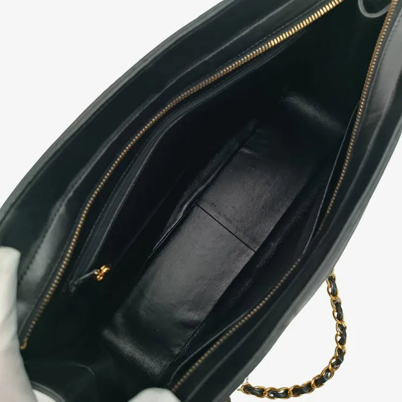 ju709-chanel-vintage-black-lambskin-sun-flower-charm-tote-bag
