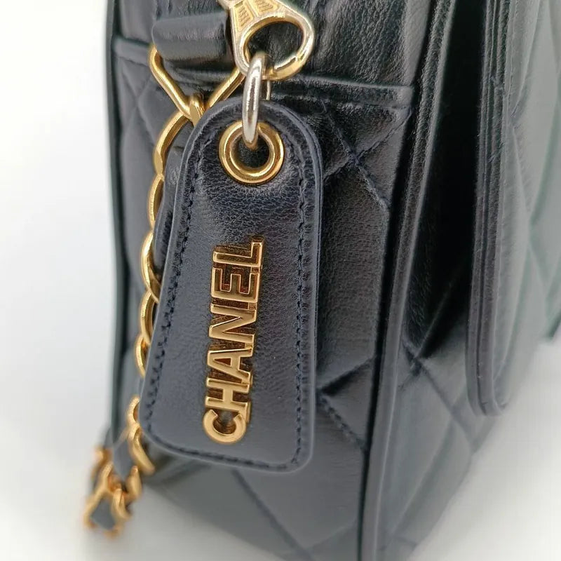 js699-chanel-vintage-navy-lambskin-quilted-camera-bag