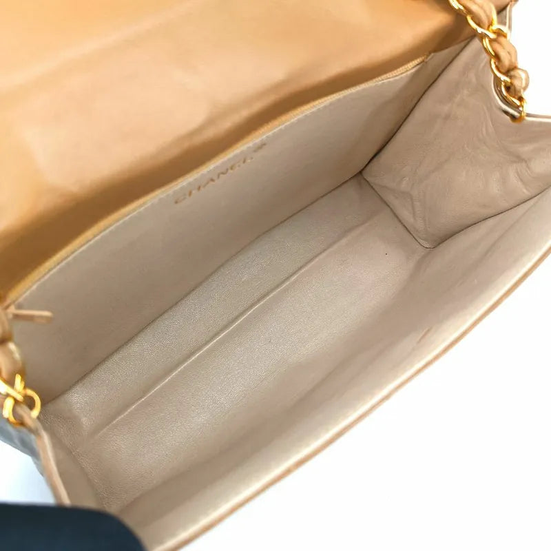 c359-chanel-vintage-beige-lambskin-quilted-flap-bag