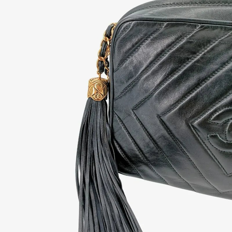 jt531-chanel-vintage-black-lambskin-tassel-camera-bag