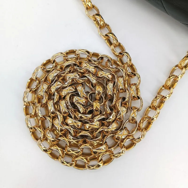 jt704-chanel-vintage-black-lambskin-gold-chain-flap-bag