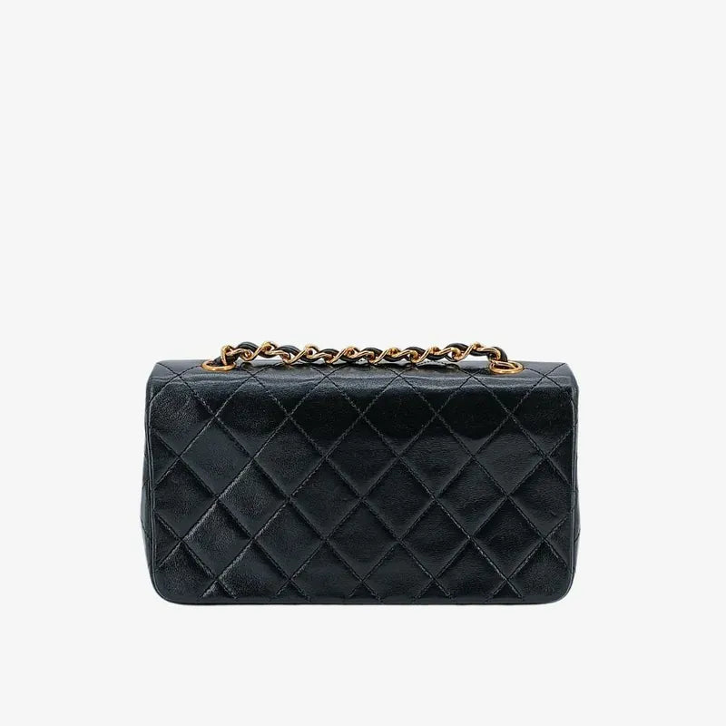 ra557-chanel-vintage-black-lambskin-full-flap-bag