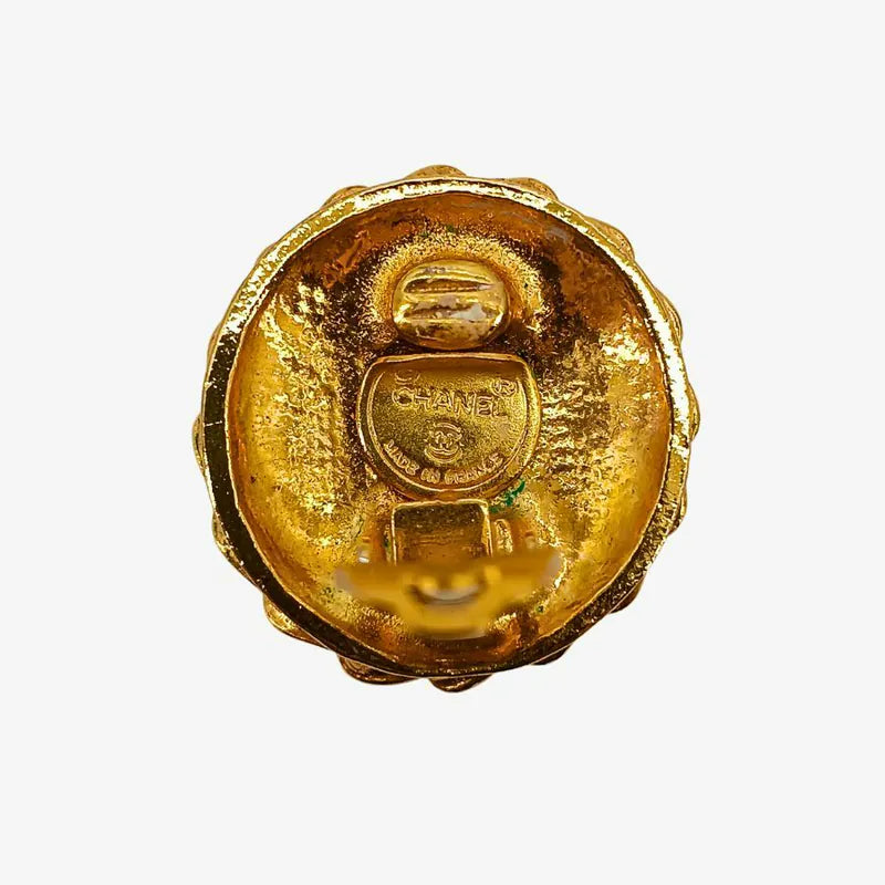 jw895-chanel-vintage-coco-mademoiselle-round-clip-on-earrings