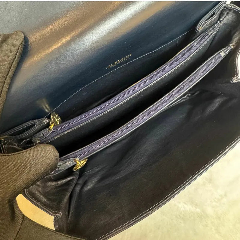 rc933-celine-vintage-c-macadam-horse-carriage-canvas-navy-shoulder-bag