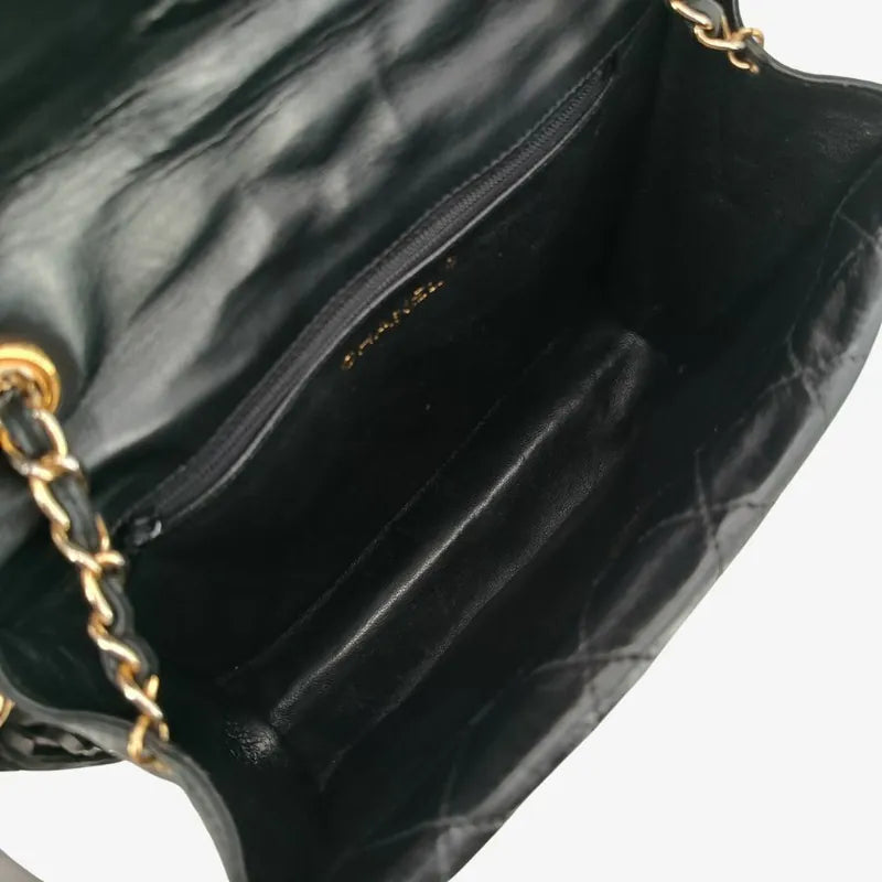 ra799-chanel-vintage-black-lambskin-asymmetric-flap-bag