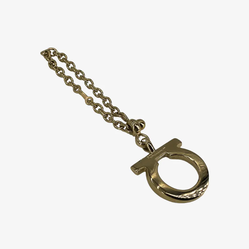 jy290-salvatore-ferragamo-vintage-gold-charm