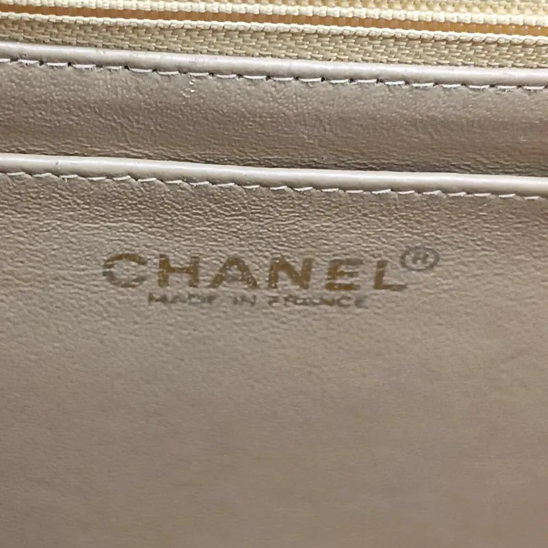 c321-chanel-vintage-beige-caviar-leather-jumbo-classic-flap-bag