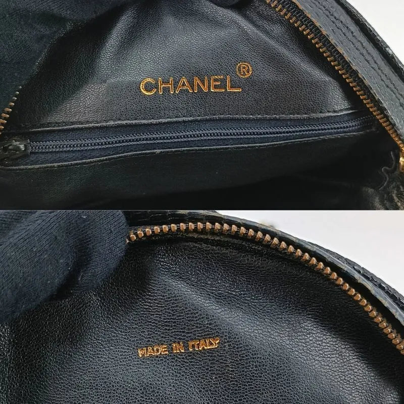 c348-chanel-vintage-black-lizard-skin-round-camera-bag