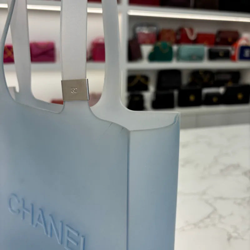 jw566-chanel-vintage-blue-jelly-rubber-tote-bag